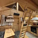 Osada Na Skale Z Kominkiem * Istebna