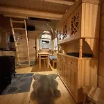 Osada Na Skale Z Kominkiem Istebna