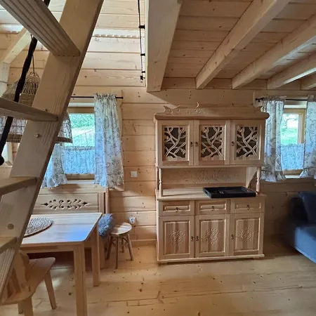 Osada Na Skale Z Kominkiem