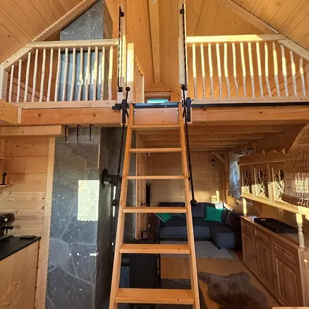 Osada Na Skale Z Kominkiem *