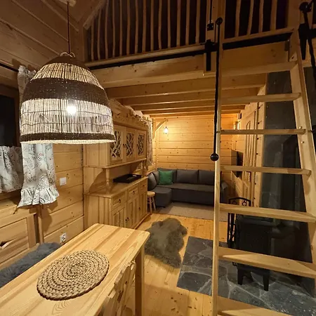 Osada Na Skale Z Kominkiem Hébergement de vacances *