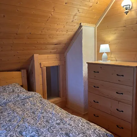 Osada Na Skale Z Kominkiem *