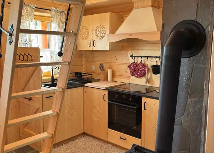 Osada Na Skale Z Kominkiem