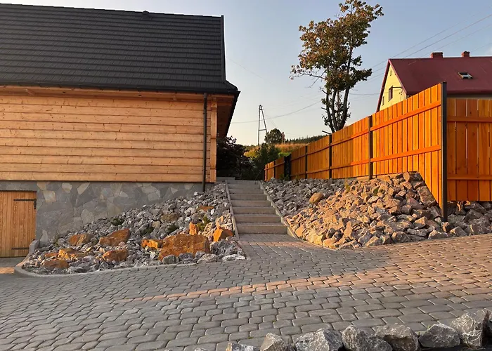 Osada Na Skale Z Kominkiem בית נופש