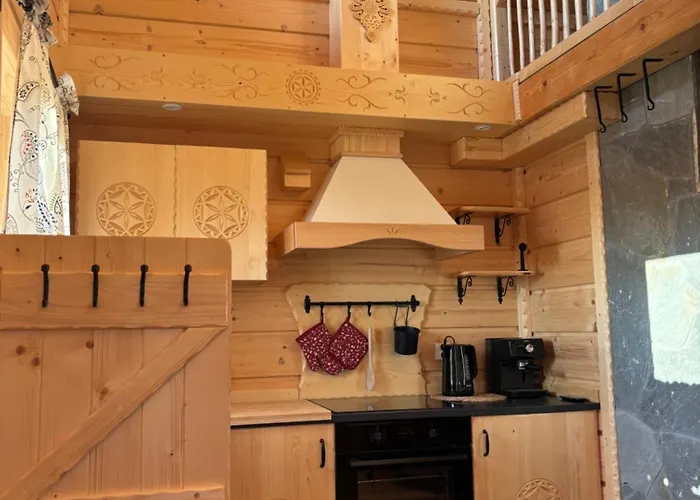 Osada Na Skale Z Kominkiem בית נופש