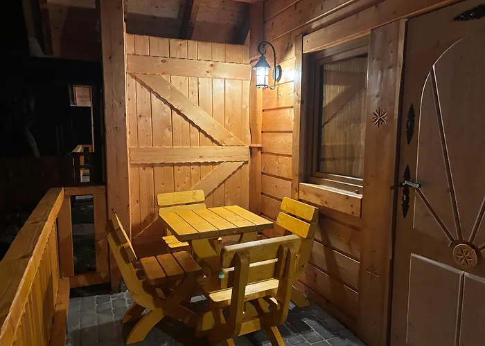 Osada Na Skale Z Kominkiem בית נופש *