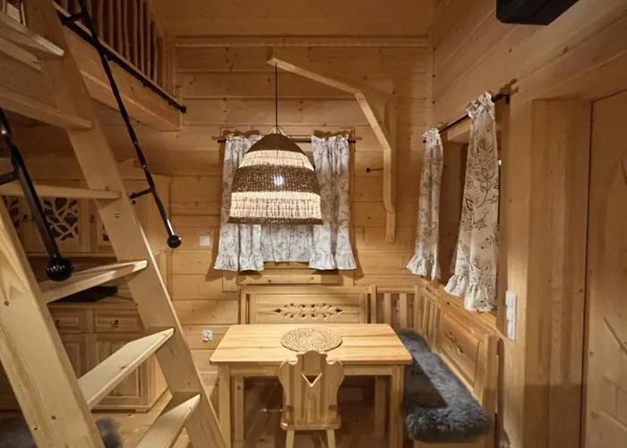 Osada Na Skale Z Kominkiem בית נופש